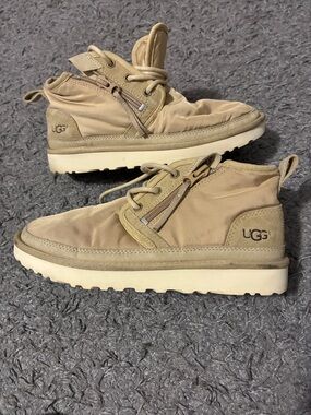 Ugg nuemel zip
